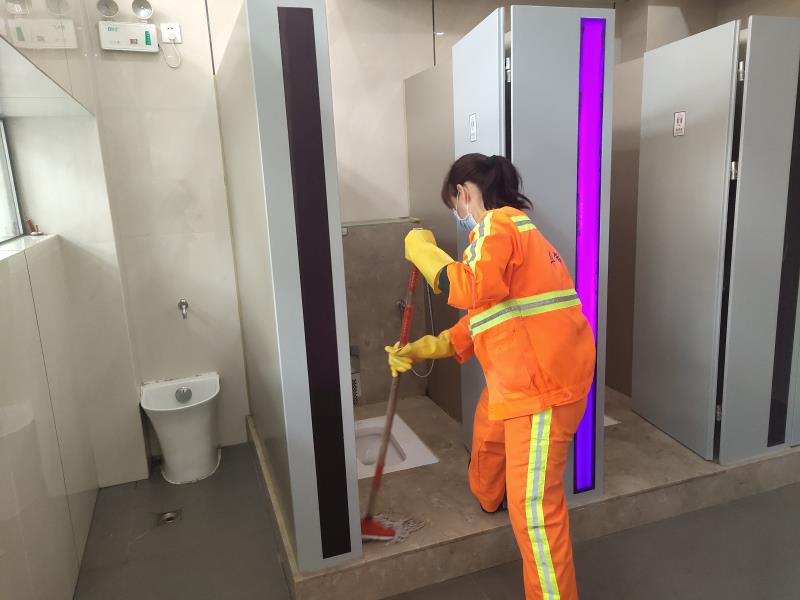 南山项目公厕保洁(图3)