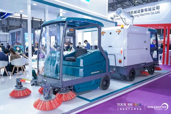 如何延长驾驶式洗地机的寿命 这些维护与保养技巧一定要知道(图1) 如何延长驾驶式洗地机的寿命 这些维护与保养技巧一定要知道(图1)