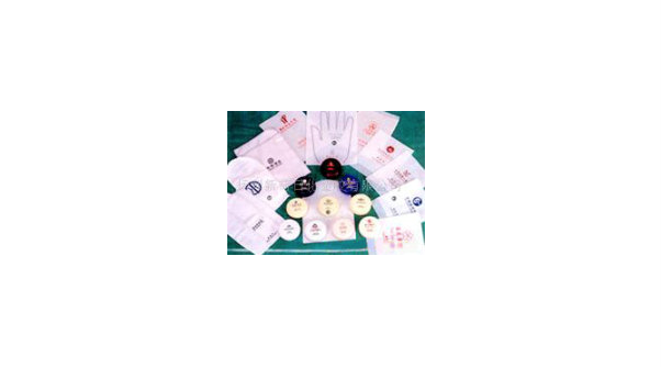 酒店擦鞋纸使用方法及不同材质鞋子护理技巧(图1)