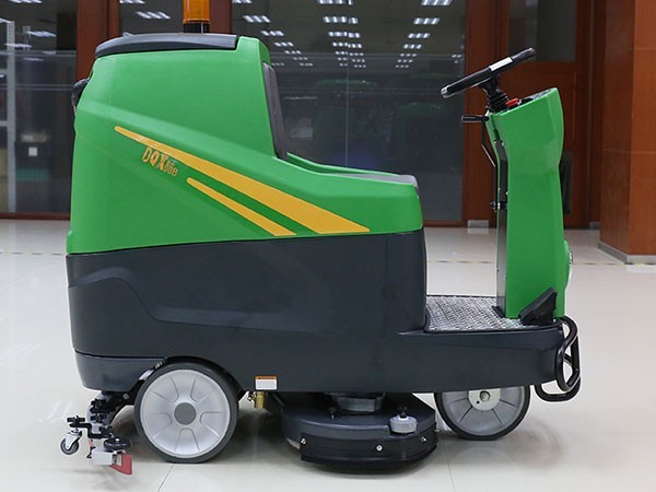 驾驶式洗地机DQX86B大容量清洁设备专业解决方案(图3)